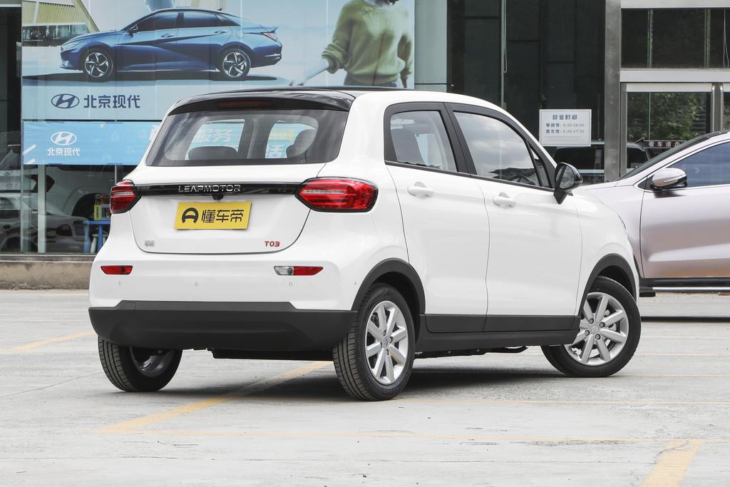 零跑t032022款颜色,2021款零跑t03新能源汽车裸车价