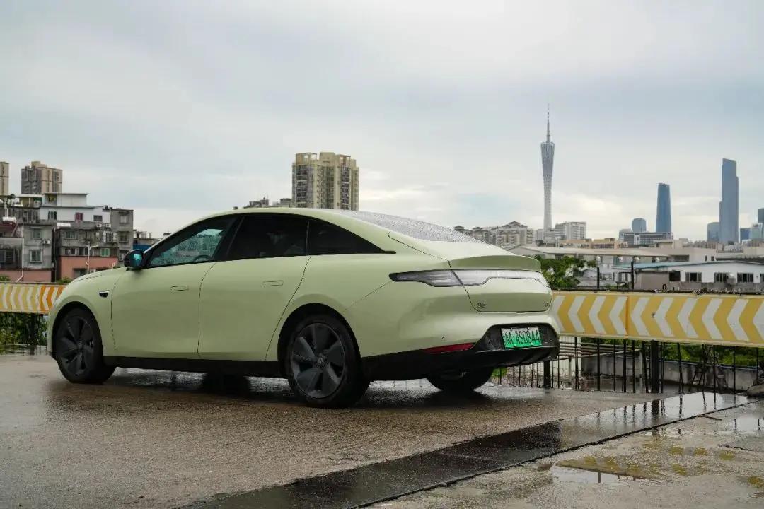 预售价18-27万元零跑c01开启预售,零跑c01纯电715公里续航实测