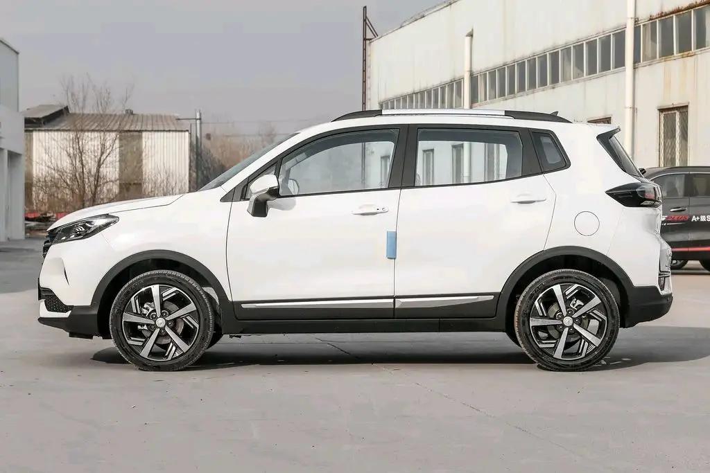 新款长安cs15测评,长安cs151.5l手动挡时尚版是自吸吗