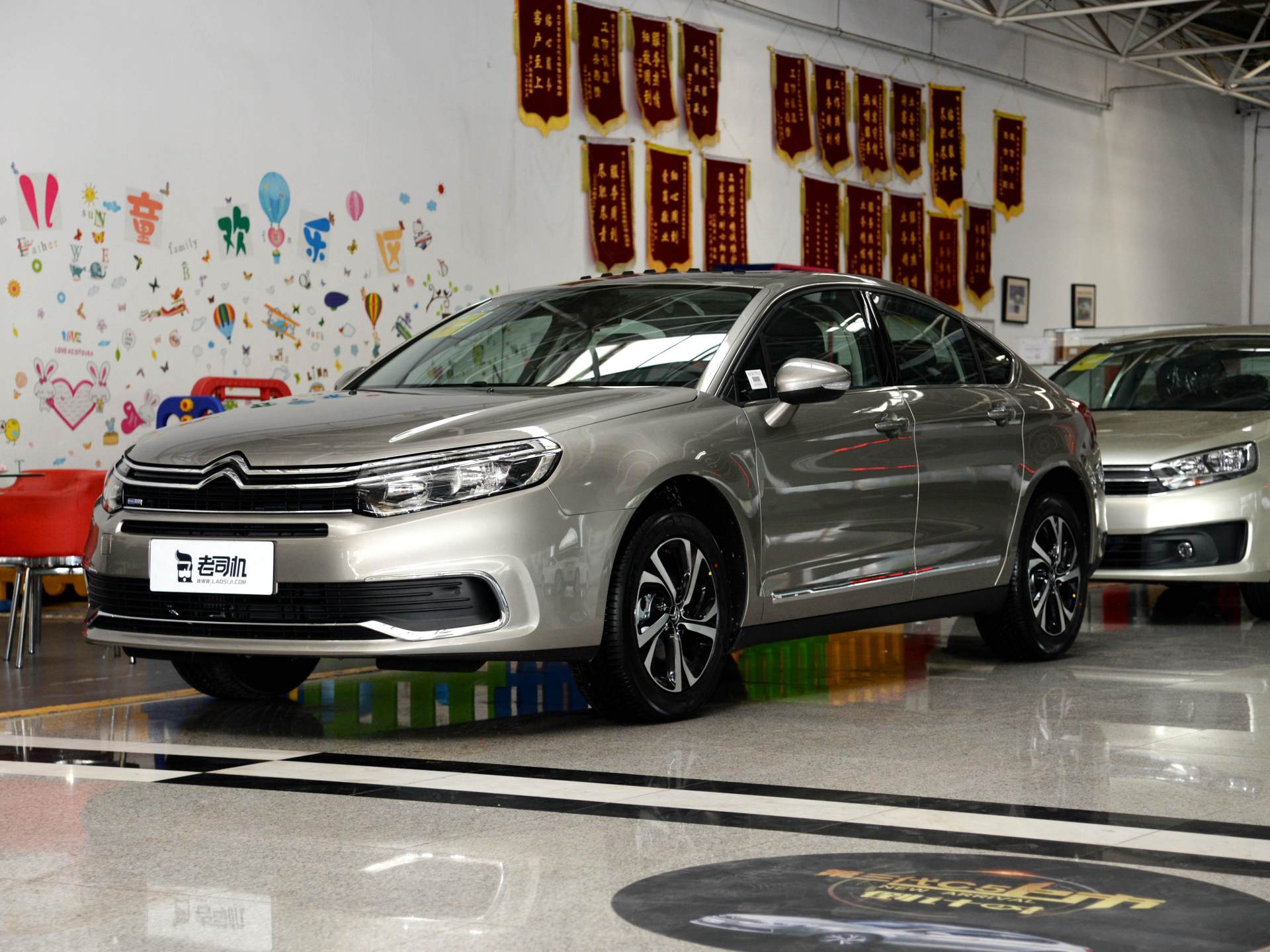 百公里油耗6.2的车真实油耗,1.6t雪铁龙c5评测价格