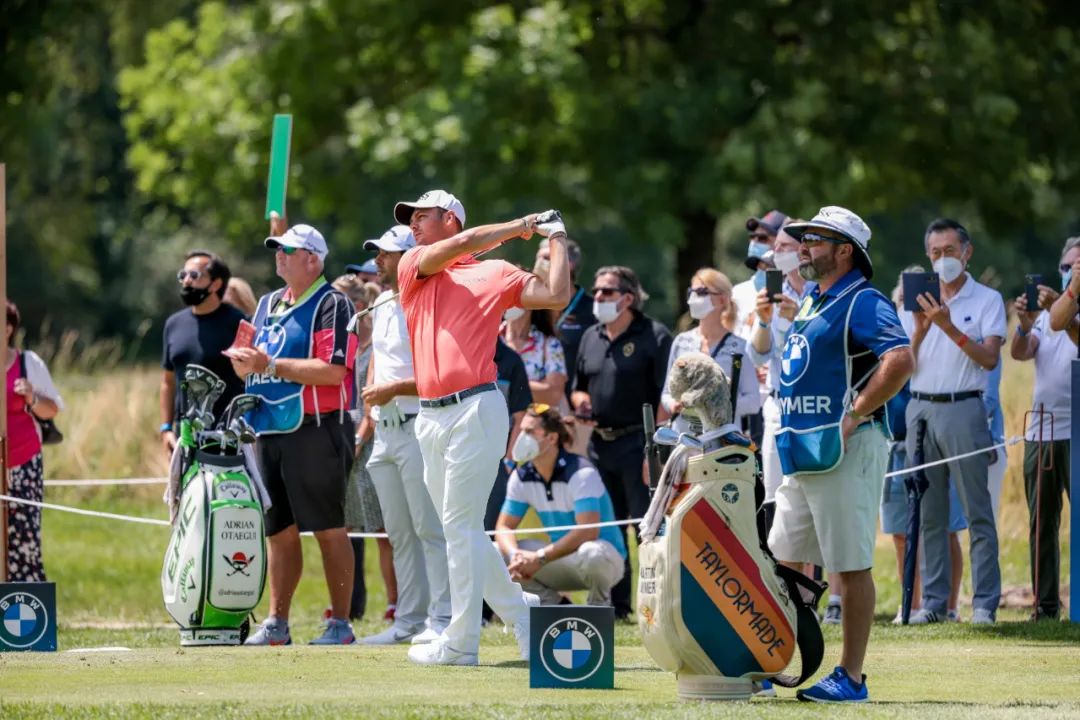 一杆进洞邀请赛颁奖,一杆进洞奖