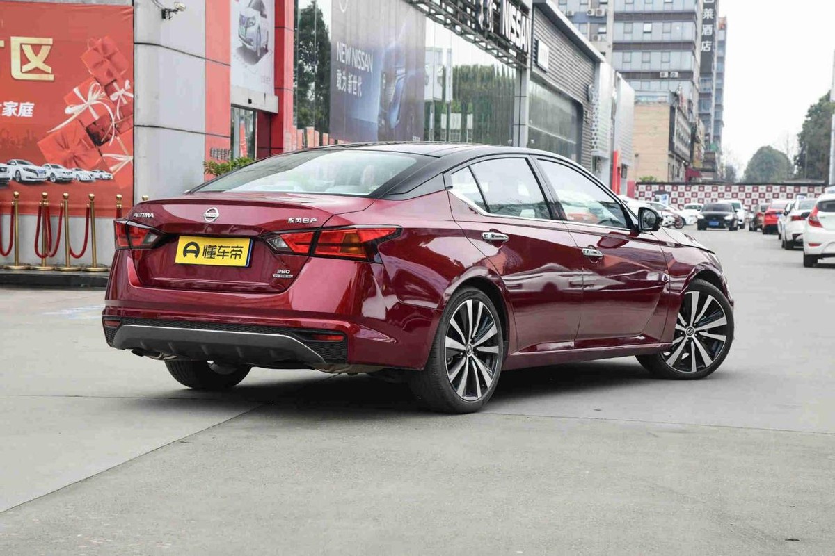 11款天籁2.0自吸跑长途真实感受,2.0t天籁有推背感吗