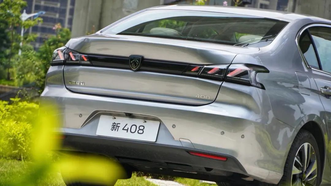 新标致408为何没有老款好,标致408新款怎么没有全景