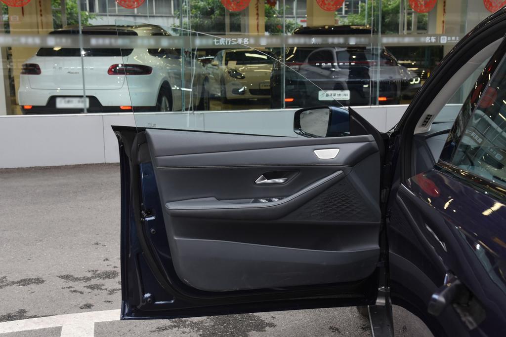 吉利再出新款王炸轿车,吉利新出王炸轿车