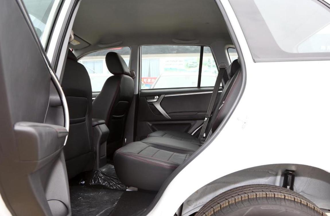 奇瑞瑞虎3手动挡新车体验,5-6万口碑最好的小型suv瑞虎3x