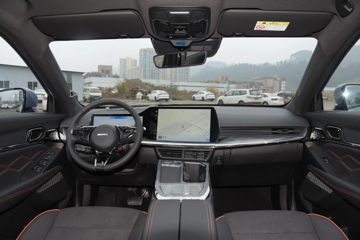 哈弗新神兽混动力值得购买吗,哈弗的神兽跟哈弗h6谁更值得买