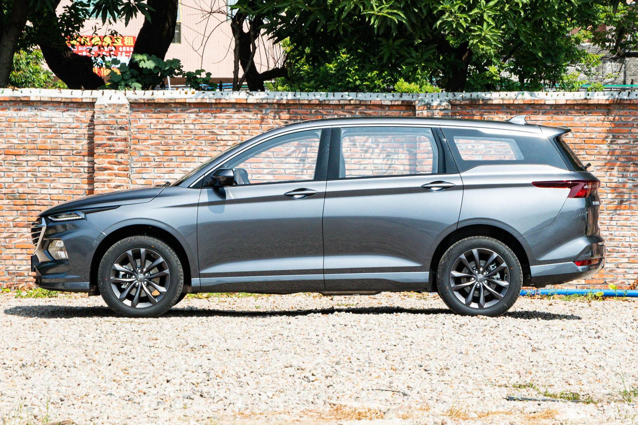 这2款mpv空间实用油耗低,家用空间大省油耐操的5座mpv