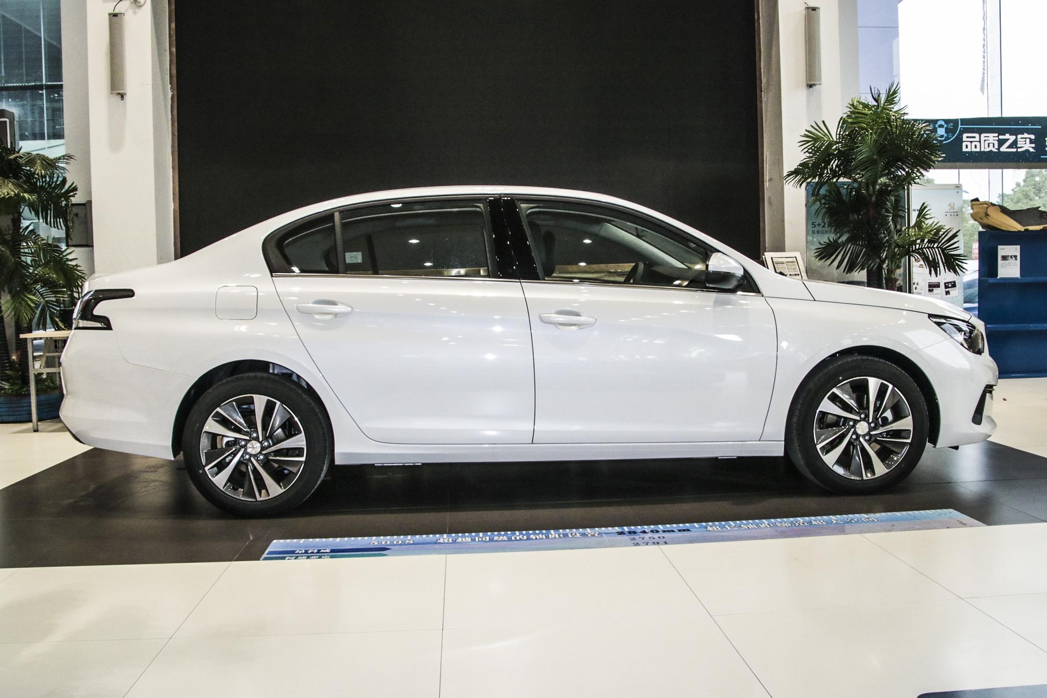 标致408每公里5毛钱,标致408油耗1.6t一格油多少钱