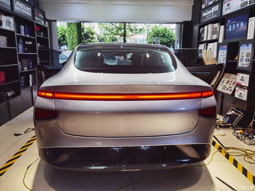 小鹏的理想是蔚来买一辆特斯拉,特斯拉小鹏蔚来理想哪个好