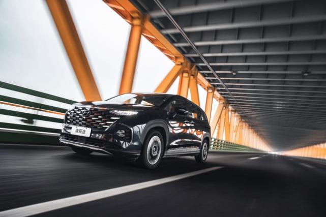 库斯途低配入门车型家用值得购买,既能赚钱又能带娃的超级奶爸