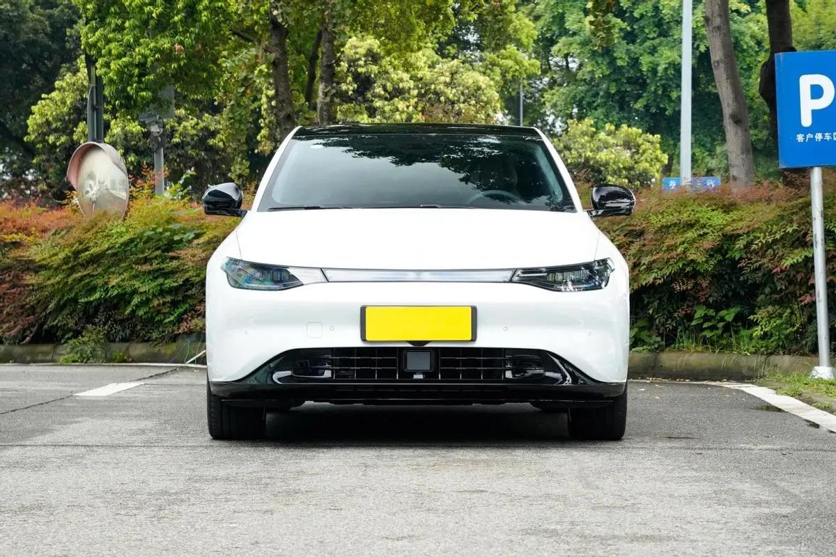 配备l2级自动驾驶的豪华suv,配备l2级辅助驾驶的车型