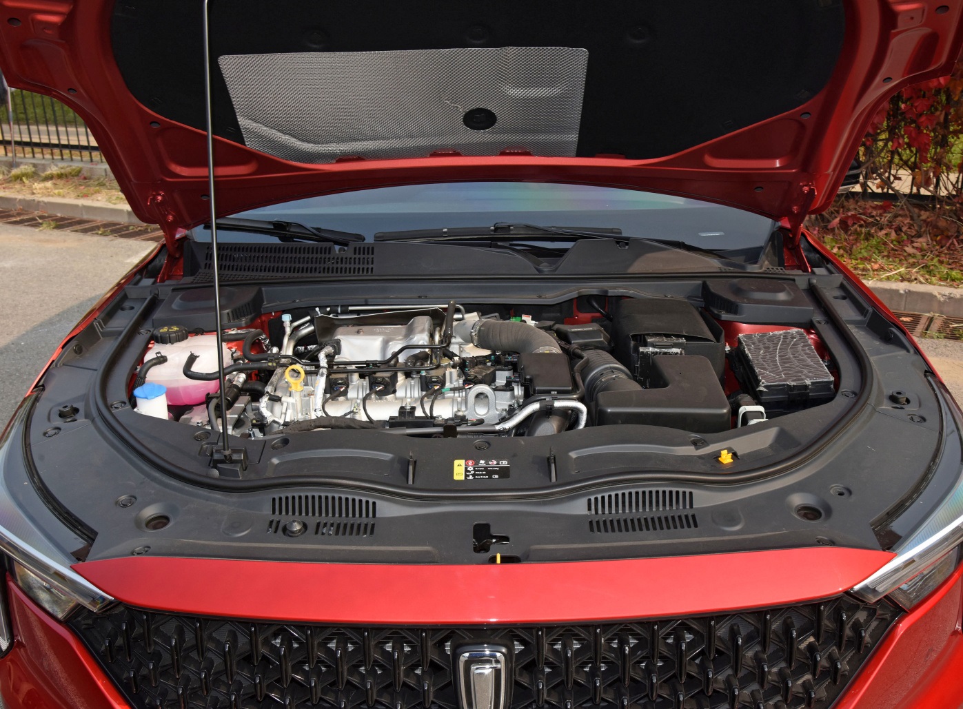 预算14万，提了台奔腾B702.0T版本，动力油耗满意，但缺点也明显