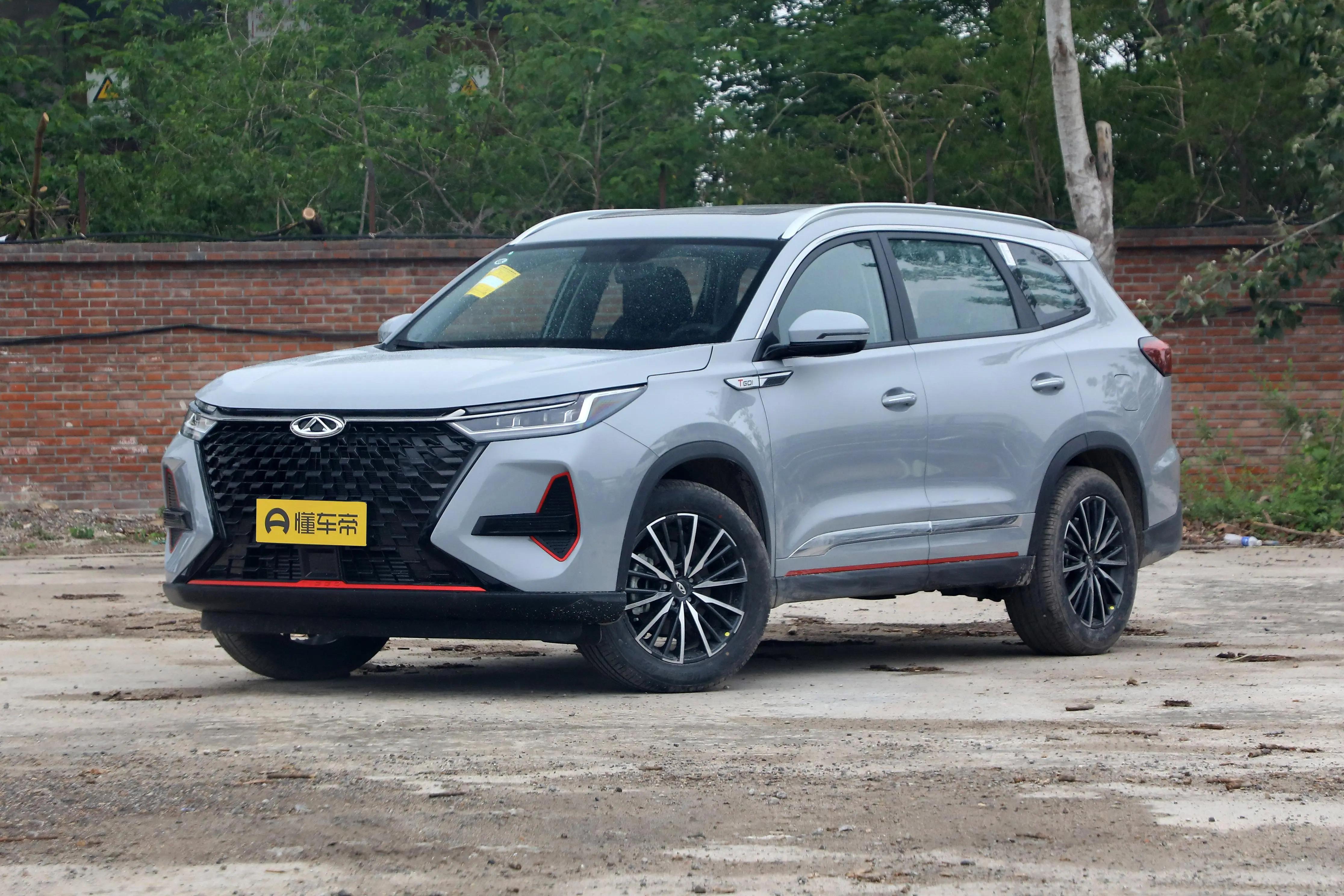 试驾新款2.0t奇瑞瑞虎8pro,奇瑞瑞虎8pro换装1.5T发动机