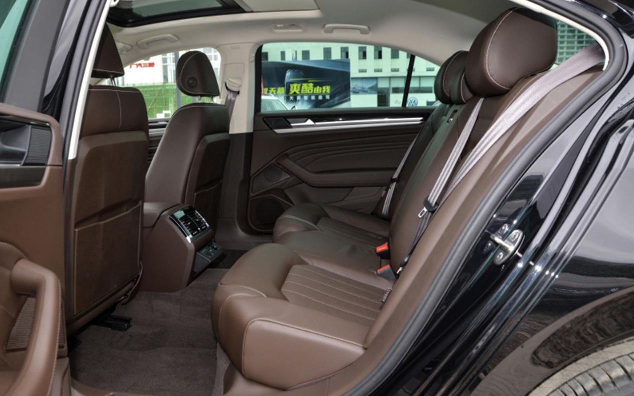 奥迪a6l不到30万落地,1万不到的二手车奥迪a6