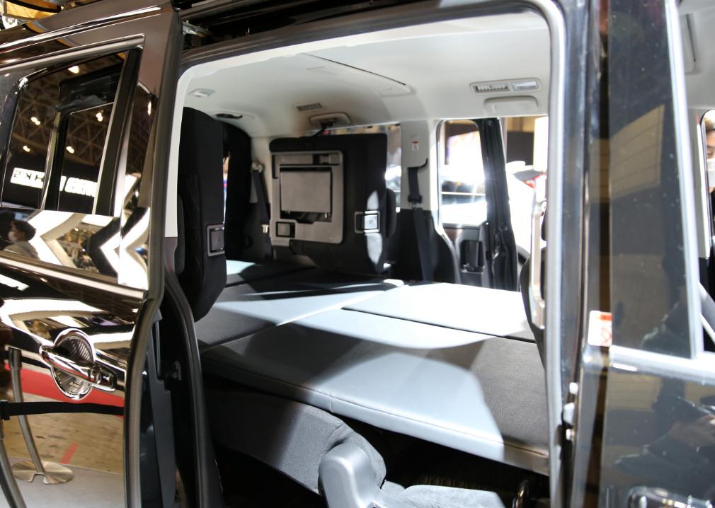 三菱得利卡四驱mpv最新款,6座合资日系三菱得利卡mpv卖了吗