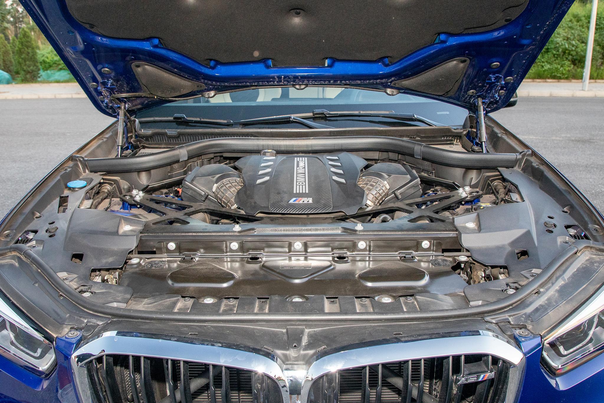 宝马x5mcompetition,新款宝马x5m