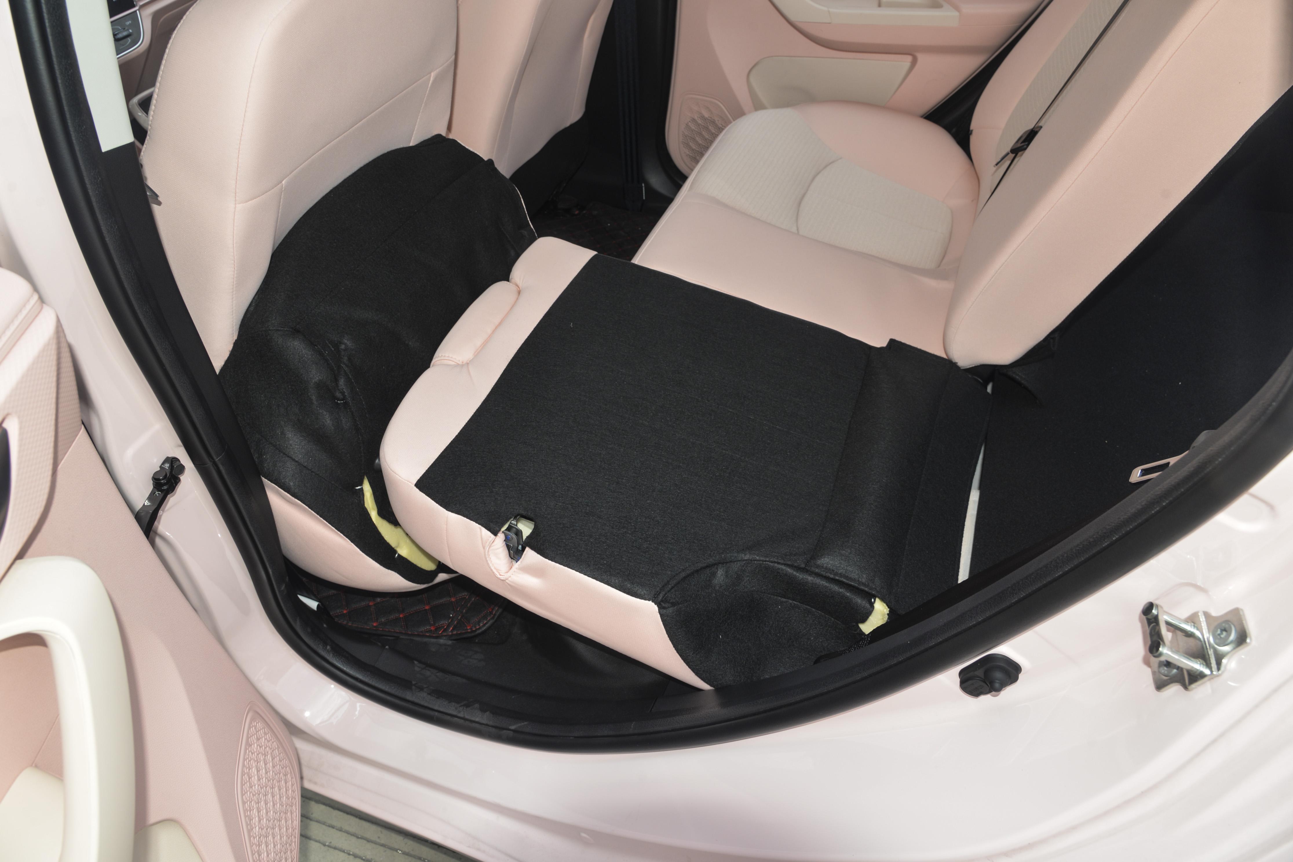 奔奔e-star多彩版落地价,奔奔e-star售价区间2.98-7.48万元