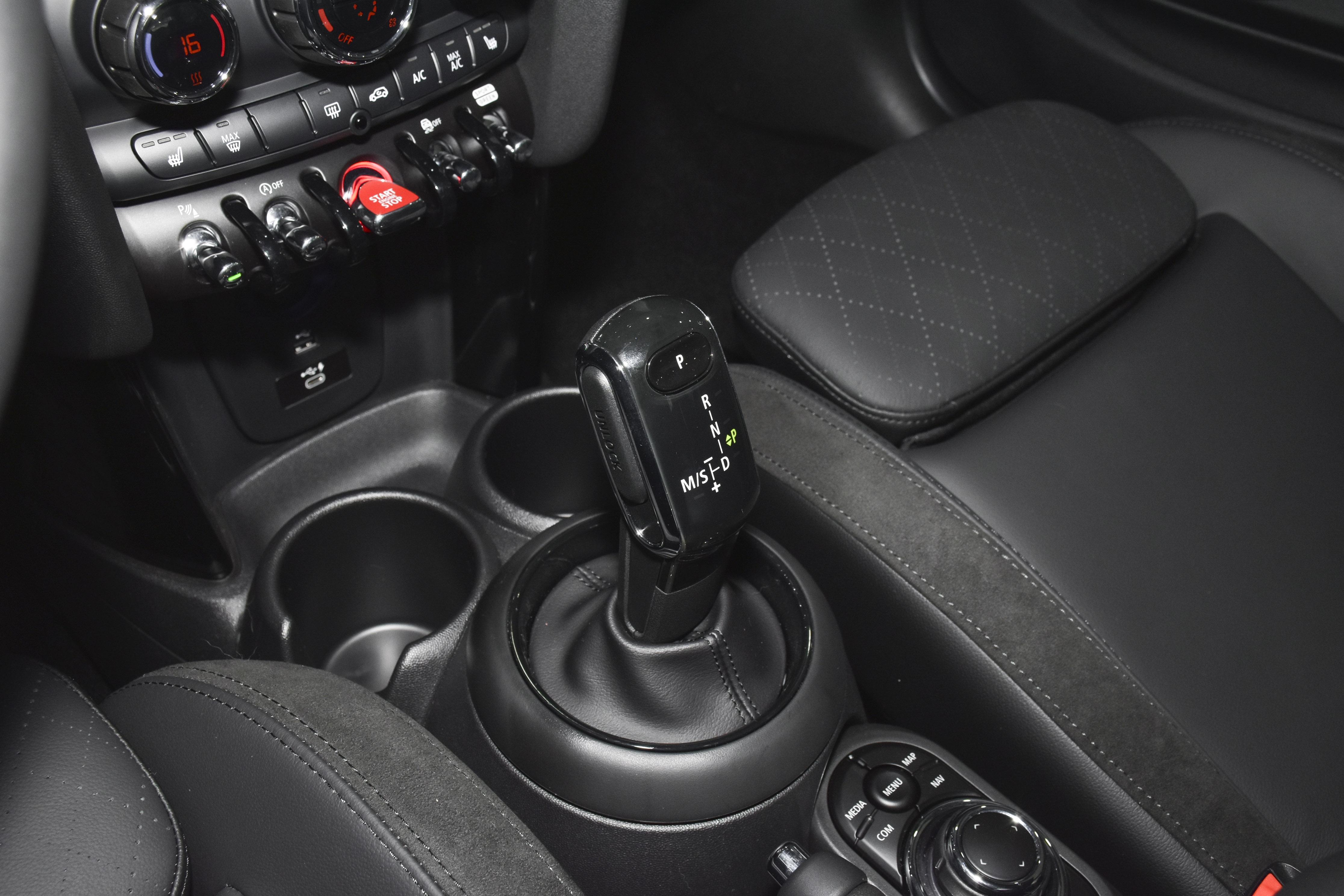 全新minijcw最新试驾,mini敞篷版jcw测评