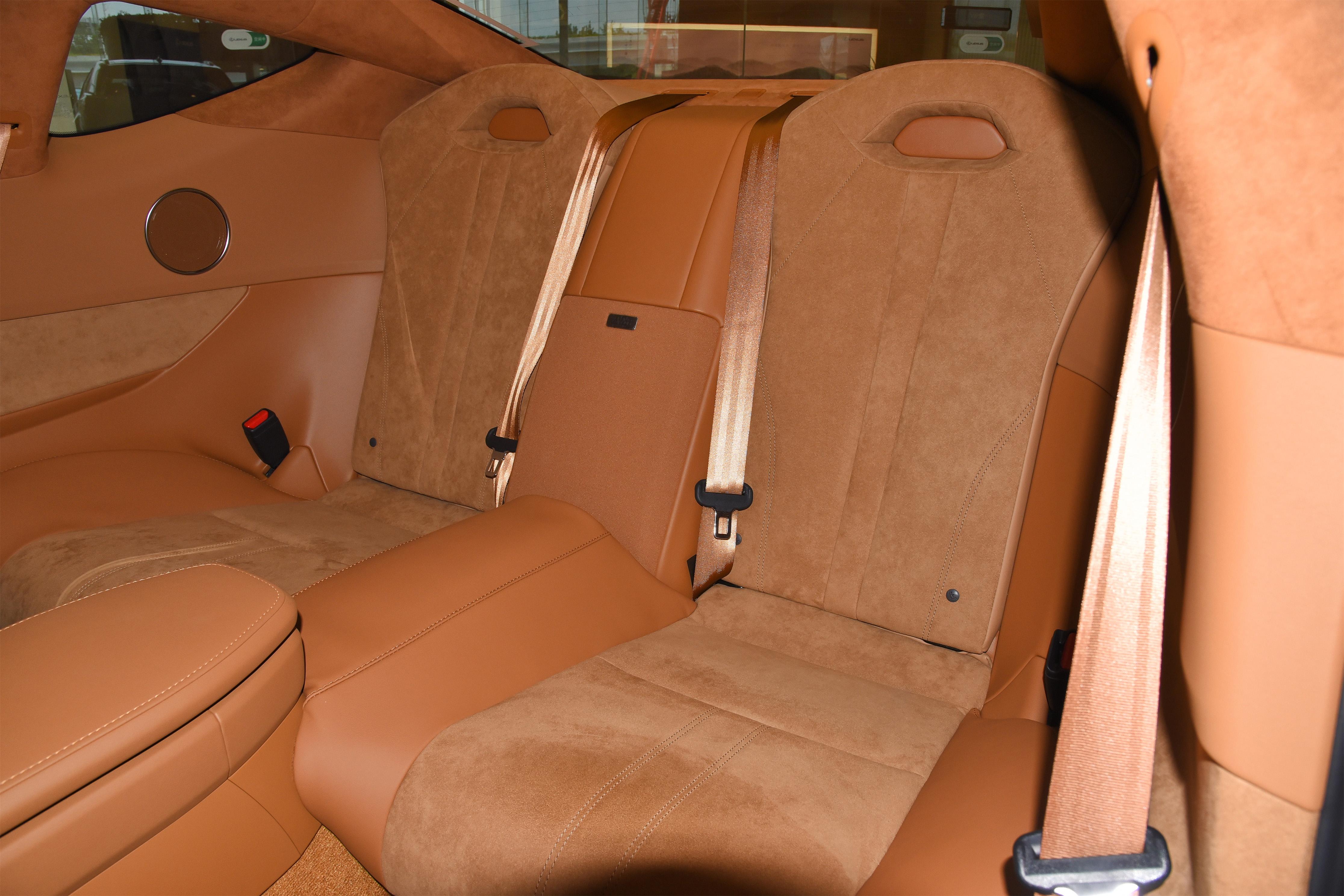 2021款雷克萨斯lc跑车,lc300兰德酷路泽vs雷克萨斯lx570