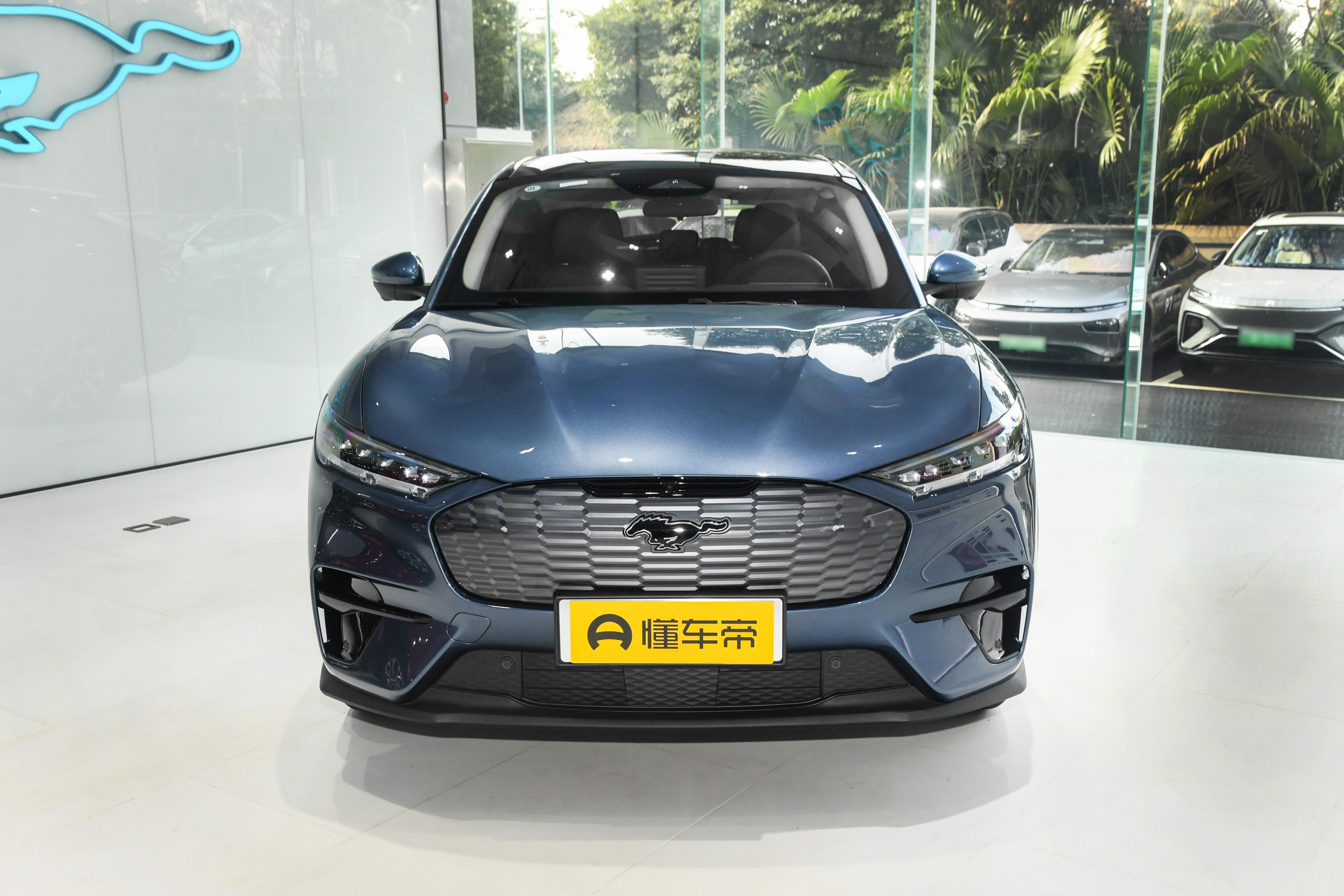 野马年轻人的跑车2.3t多少钱,福特野马新车最便宜的一款