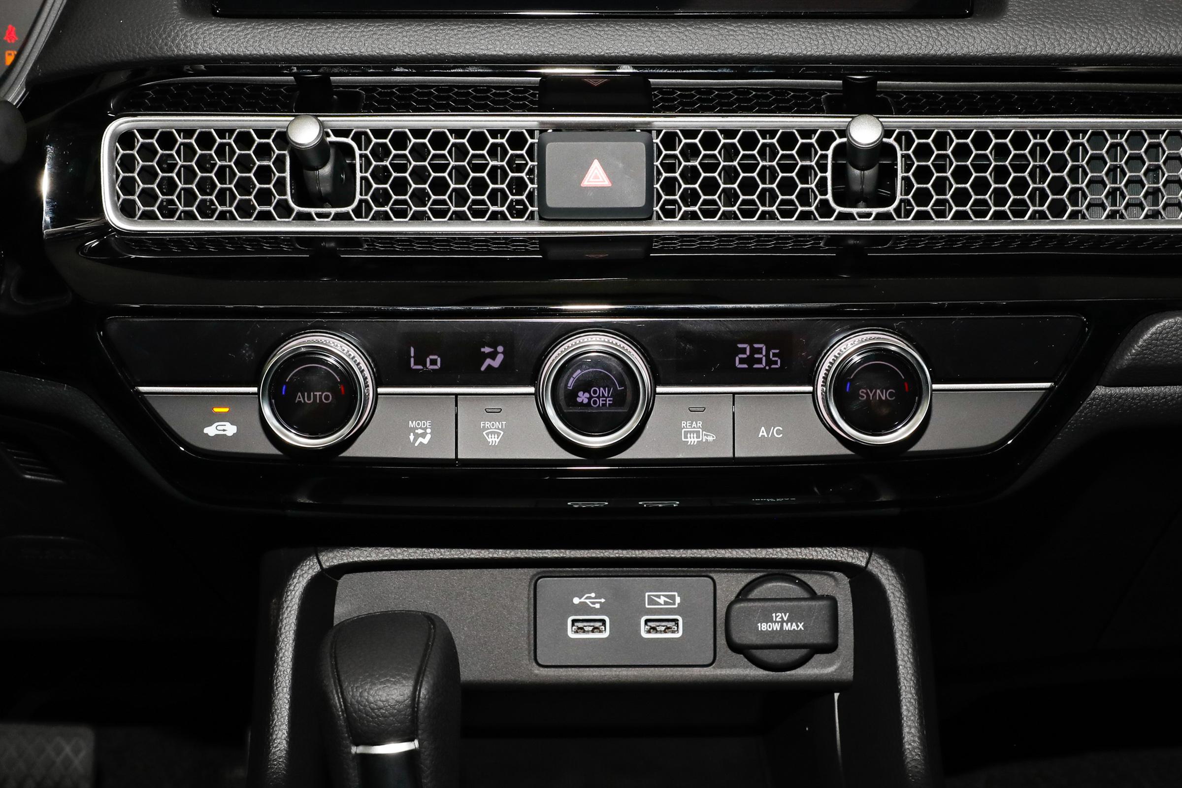 本田思域全款落地多少钱,10代本田思域养车成本一年多少钱