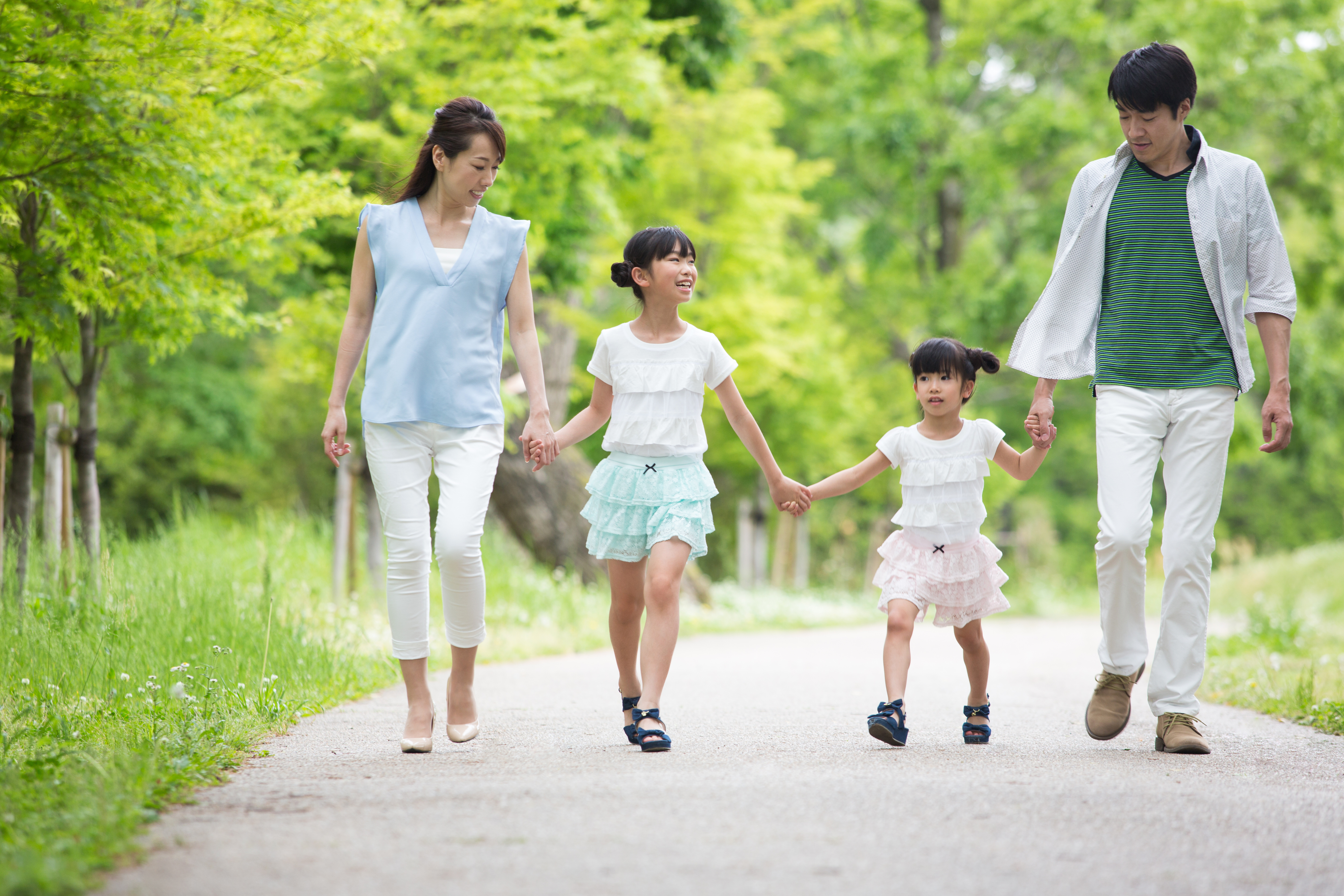 如何解决孩子吵架打闹的问题,孩子老是跟父母吵架怎么化解