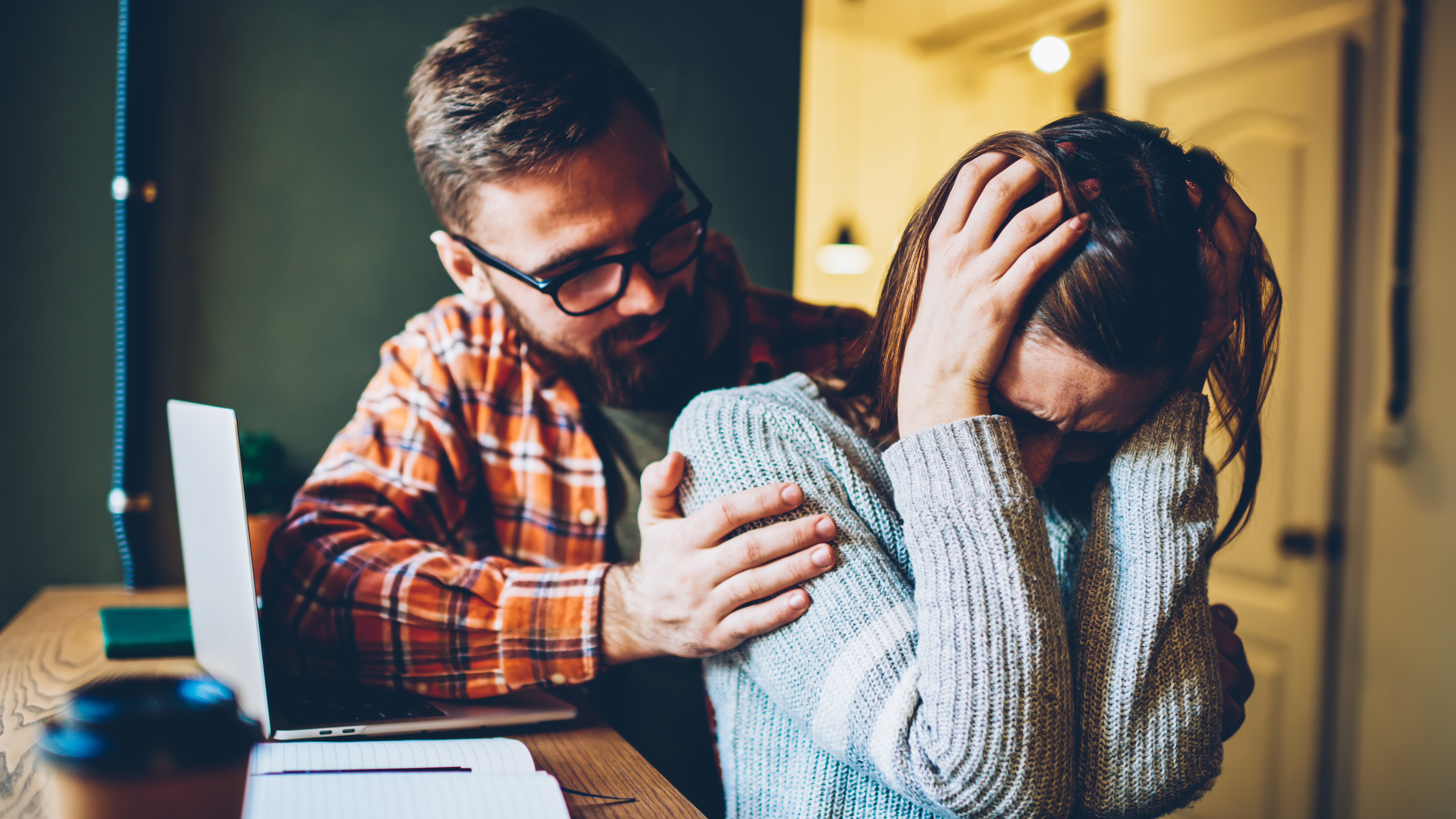 小说：小伙嘲笑邻居小妹是女舔狗，不料她一直暗恋的人是他自己