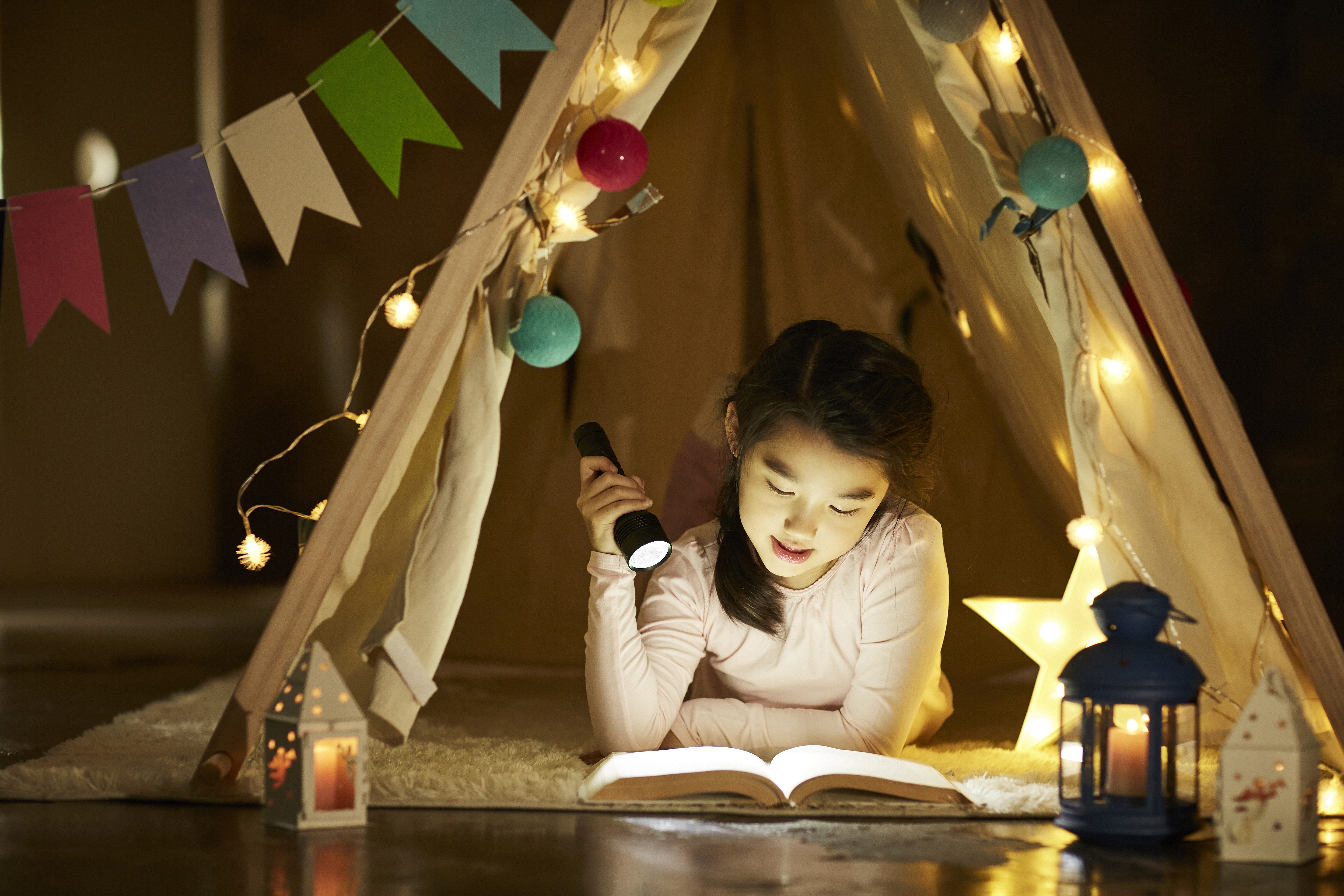 英诗经典的传承人，深沉的诗歌彰显诗人反传统的态度