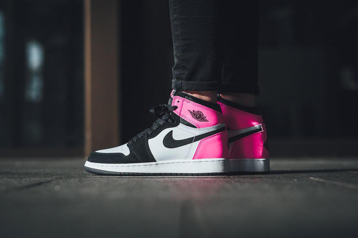 配色中草丨适合女生上脚的粉色球鞋盘点