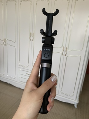 华为三脚架自拍杆af15怎么用,华为有线自拍杆的使用方法及操作