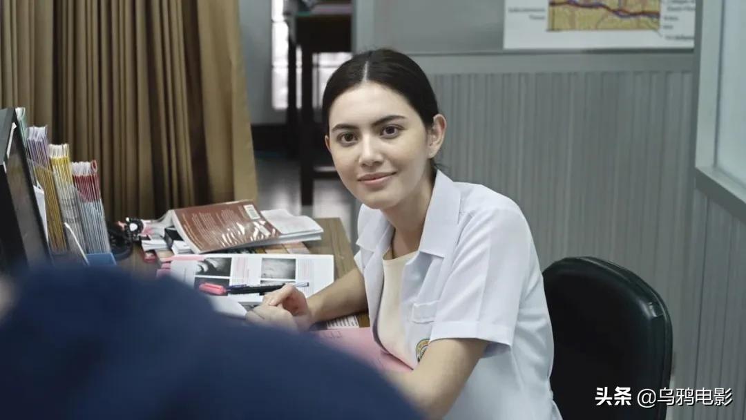 年度票房冠军，成人世界的赤裸真相，这片扒光了给你看