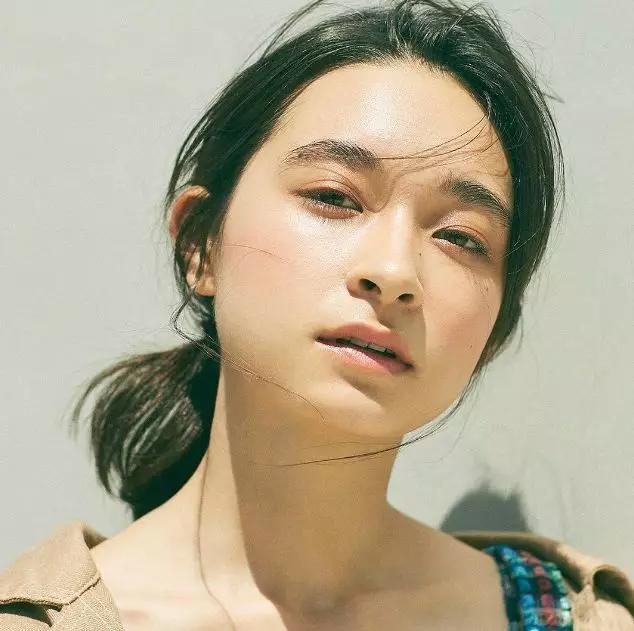 比豆沙色红一点的什么色号,比豆沙色还浅的颜色