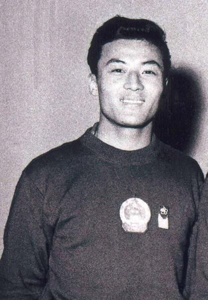 乒乓球直板正胶业余高手,乒乓球直板正胶名将