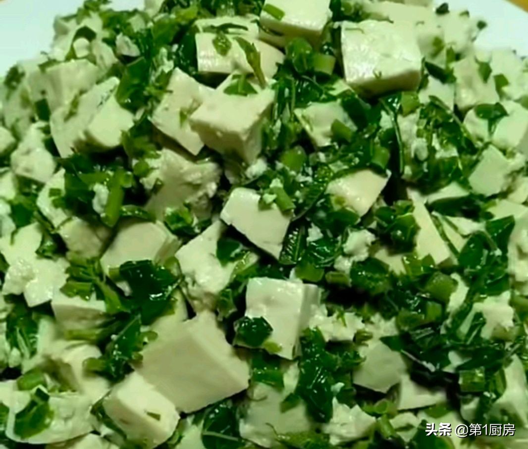 香椿来自春天的味道,香椿煎鸡蛋春天的美食