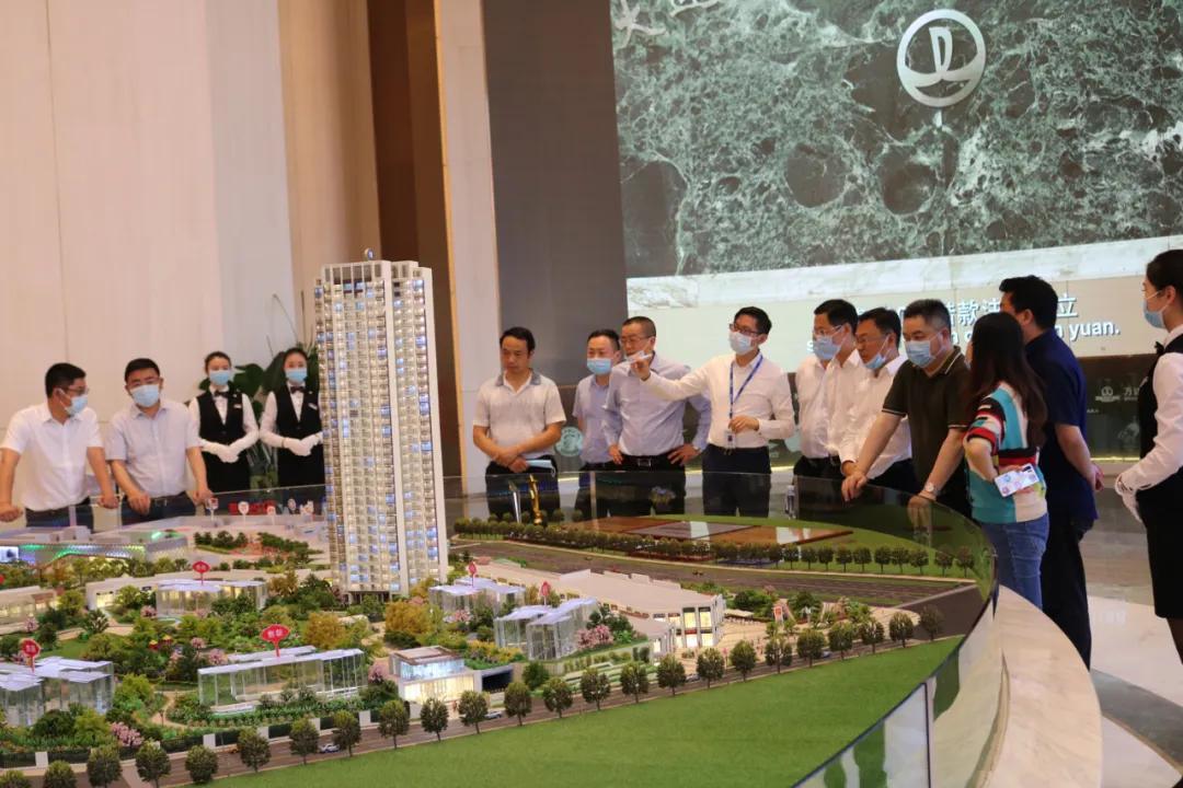 万达周年庆，集赞60个，免费领缅甸进口西瓜