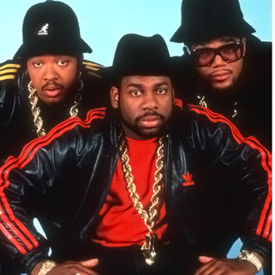 阿迪达斯boost和耐克react哪个好,阿迪达斯ultraboost和耐克飞马