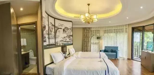 央视挖出来浙江冷门小城，小小鸭头都是世间绝味，人均100+住别墅