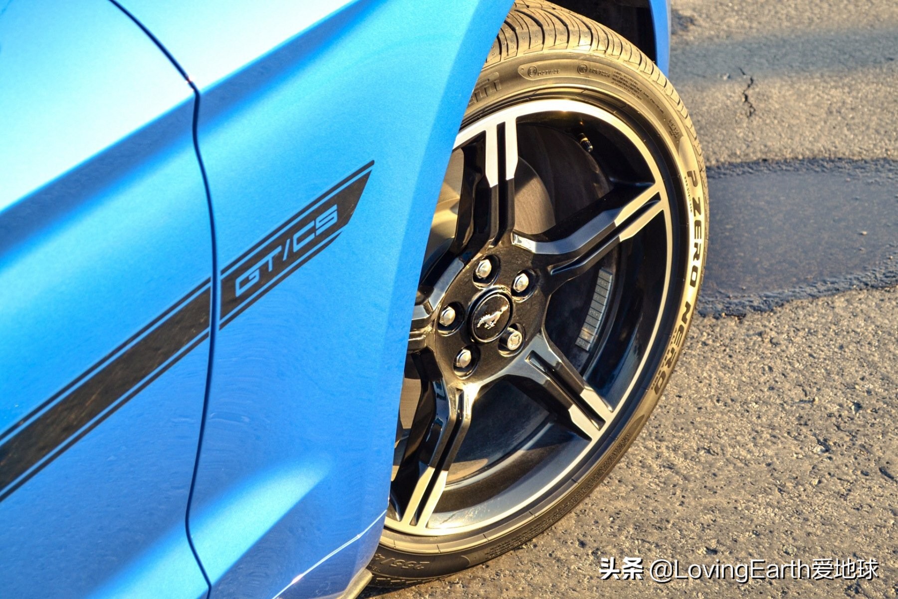 福特野马gt豪华跑车2024,福特野马gt敞篷加州限量版