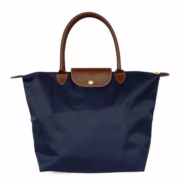 凹造型的包包图片大全,高级感褶皱包