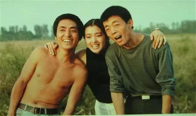 背叛大哥的日子：拍片不为艺谋，电影再无凯歌