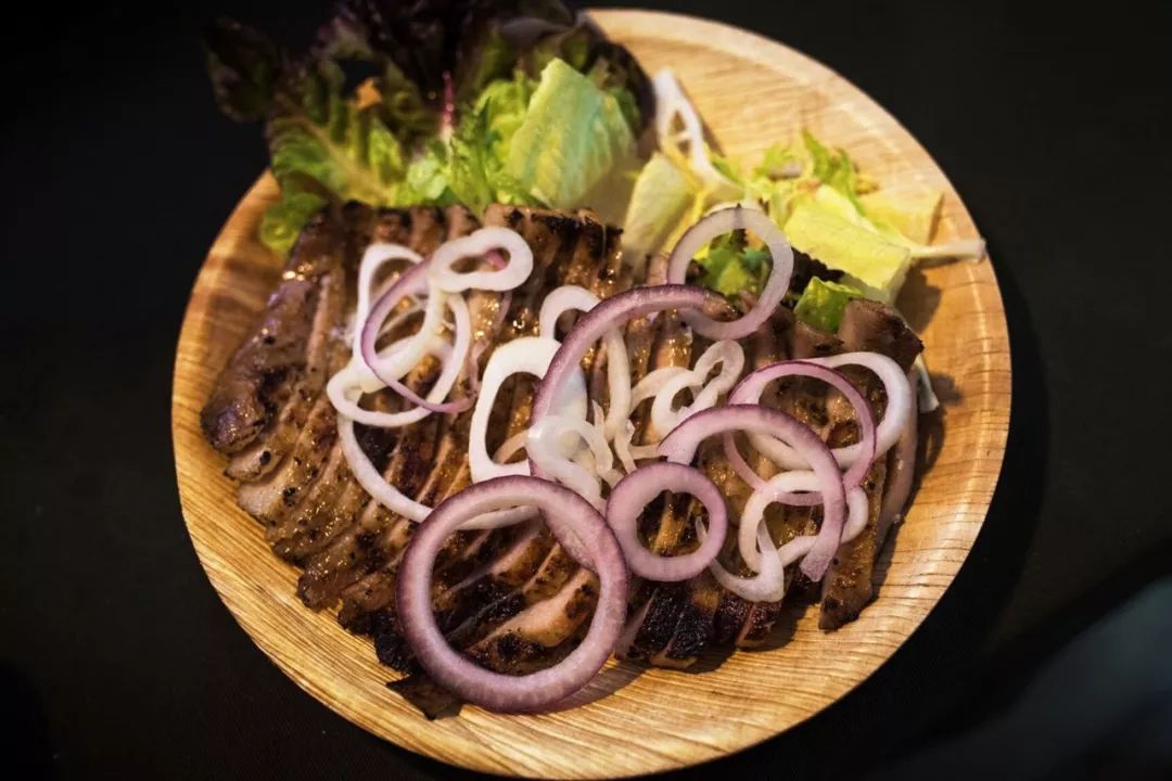 他31岁，常为了吃丢下工作：人生最大的事，是吃好每顿饭