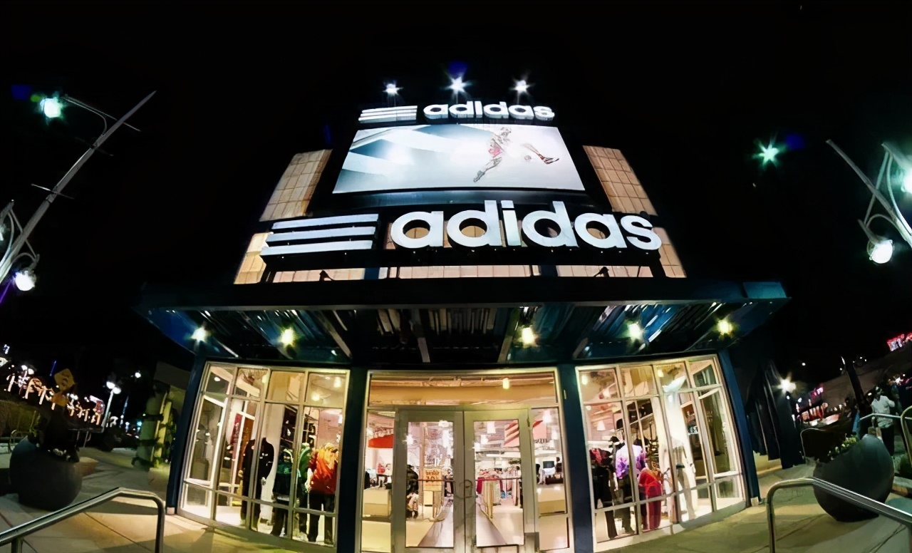 喜茶2000元,喜茶爆柠茶15瓶42元