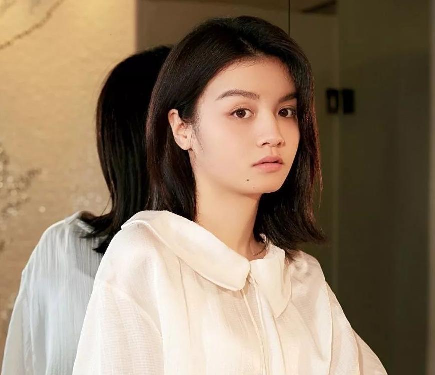 淡妆教程日常化妆伪素颜学生,日常淡妆怎么化