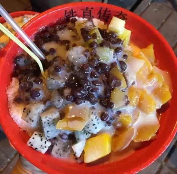 天津特色美食天津煎饼果子 (天津风味小吃三绝)