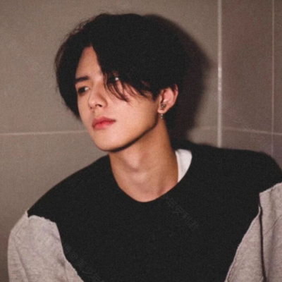 让女朋友粘人的技巧,怎么让女朋友更黏你