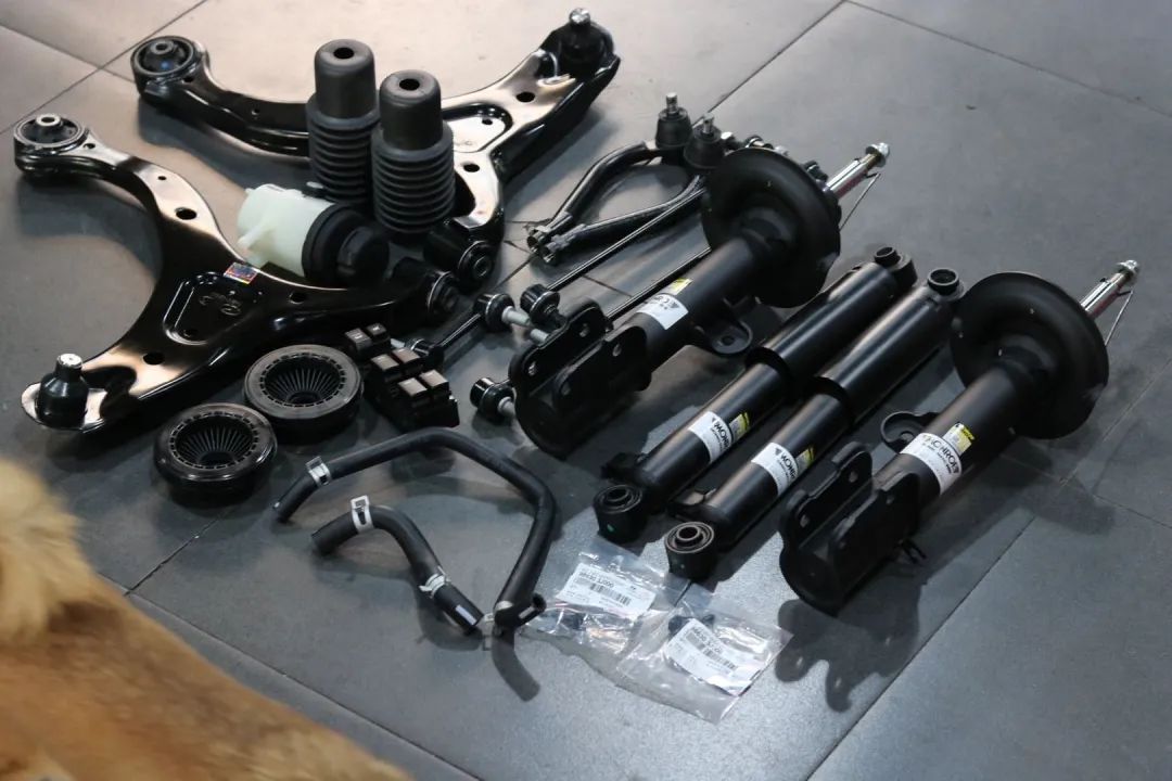 怪兽修车：翻新“老旧状态”的11年起亚索兰托，15万公里重回巅峰