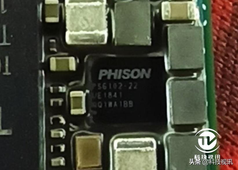 东芝500固态硬盘,东芝rc100固态硬盘评测