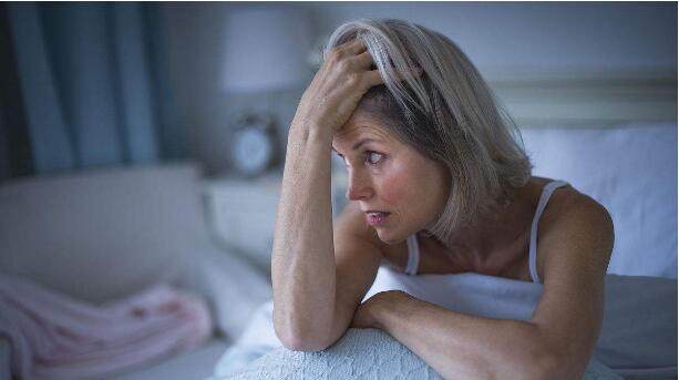 穴位按摩治更年期综合征,更年期适合埋线减肥吗