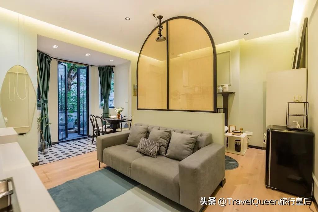 欧洲airbnb民宿,魔都这些超豪华泳池酒店