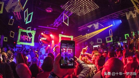 哪个主播带货被警察突袭 (主播带货被警察带走直播回放)